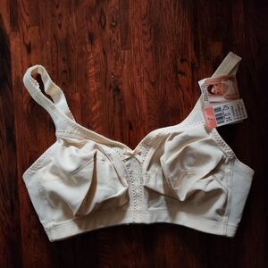 Vintage Carnival Beige Full Figure Wire Free   Bra 34D NWT